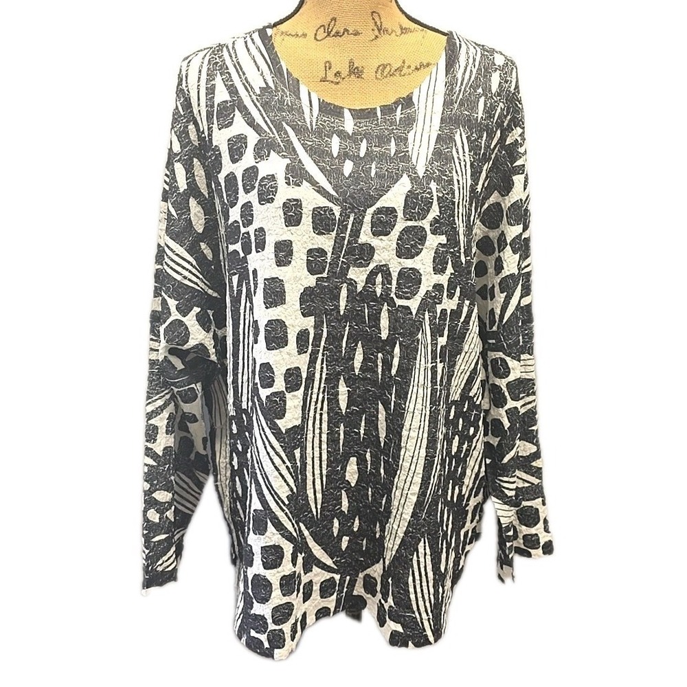 Inoah Black White Abstract Tunic Top Stretch Artsy Boho sz S Lagenlook